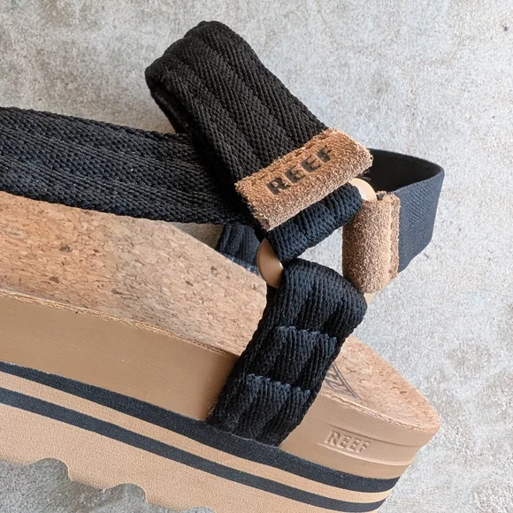 Reef | Adjustable Velcro Sandals - Picture 3 of 4